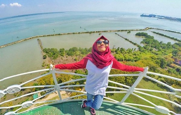 10 Gambar Mercusuar Sembilangan Madura, Lokasi Alamat, Jam Buka + Keindahan di Atas Sana 5 10 Gambar Mercusuar Sembilangan Madura, Lokasi Alamat, Jam Buka + Keindahan di Atas Sana 5