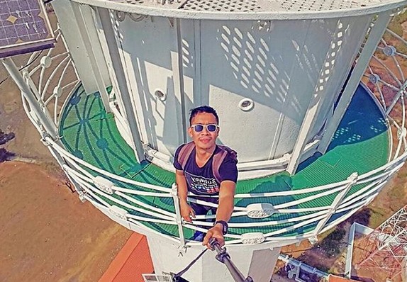 10 Gambar Mercusuar Sembilangan Madura, Lokasi Alamat, Jam Buka + Keindahan di Atas Sana 9 10 Gambar Mercusuar Sembilangan Madura, Lokasi Alamat, Jam Buka + Keindahan di Atas Sana 9