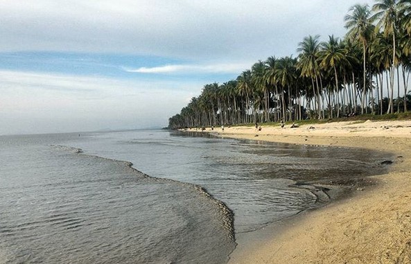 10 Gambar Pantai Kijing Singkawang Pontianak, Tiket Masuk, Letak Lokasi + Fasilitas Wisata 10 10 Gambar Pantai Kijing Singkawang Pontianak, Tiket Masuk, Letak Lokasi + Fasilitas Wisata 10