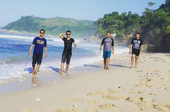 Bagaimana Akses Jalan Menuju Pantai Pacar Tulungagung dan Berapa Harga Tiket Masuknya 5