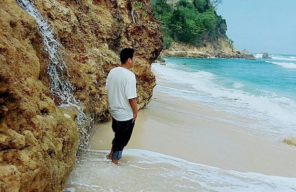 Bagaimana Akses Jalan Menuju Pantai Pacar Tulungagung dan Berapa Harga Tiket Masuknya 8