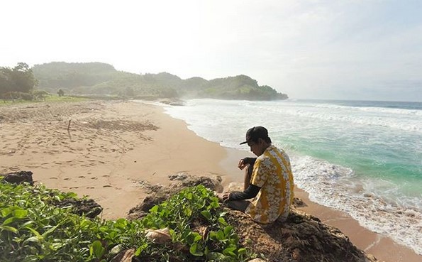 Berapa Harga Tiket Masuk Pantai Molang Tulungagung dan Bagaimana Rute Jalan Menuju Lokasi? 1 Berapa Harga Tiket Masuk Pantai Molang Tulungagung dan Bagaimana Rute Jalan Menuju Lokasi? 1