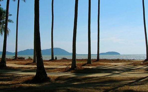 10 Gambar Pantai Kijing Singkawang Pontianak, Tiket Masuk, Letak Lokasi + Fasilitas Wisata 4 10 Gambar Pantai Kijing Singkawang Pontianak, Tiket Masuk, Letak Lokasi + Fasilitas Wisata 4