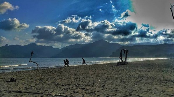 Menikmati Keindahan Pantai Sidem di Tulungagung dan Bagaimana Rute Menuju Lokasi Wisata? 2 Menikmati Keindahan Pantai Sidem di Tulungagung dan Bagaimana Rute Menuju Lokasi Wisata? 2