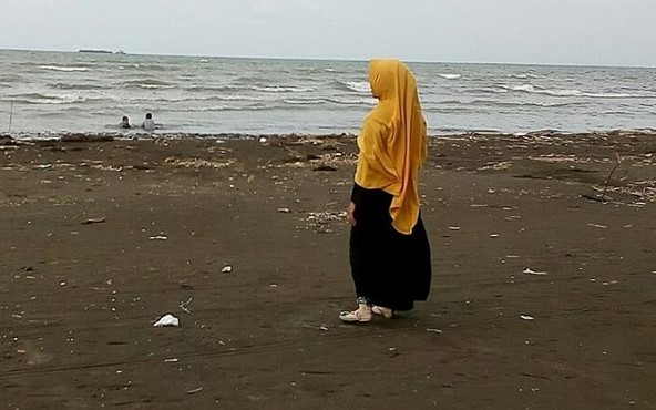 10 Gambar Pantai Alam Indah Tegal, Harga Tiket Masuk, Jalur Menuju Ke Lokasi + Jam Buka Tutup 3