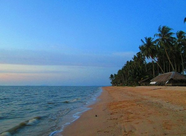 10 Gambar Pantai Kijing Singkawang Pontianak, Tiket Masuk, Letak Lokasi + Fasilitas Wisata 1 10 Gambar Pantai Kijing Singkawang Pontianak, Tiket Masuk, Letak Lokasi + Fasilitas Wisata 1