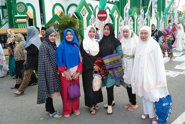 10 Gambar Masjid Raya Singkawang Pontianak, Lokasi Alamat + Keunikan Bangunan 5 10 Gambar Masjid Raya Singkawang Pontianak, Lokasi Alamat + Keunikan Bangunan 5