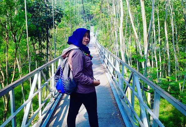 10 Gambar Jembatan Gantung Danawarih Tegal, Lokasi Alamat + Keindahan Sepanjang Perjalanan? 5
