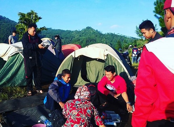 10 Gambar Bukit Bintang Guci Tegal, Lokasi Alamat, Jam Buka Tutup + Keindahan di Sekitar 6 10 Gambar Bukit Bintang Guci Tegal, Lokasi Alamat, Jam Buka Tutup + Keindahan di Sekitar 6