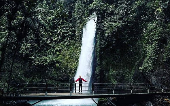 10 Gambar Curug Sawer, Harga Tiket Masuk, Rute Jalan Menuju Losaki Wisata + Jam Buka 1 10 Gambar Curug Sawer, Harga Tiket Masuk, Rute Jalan Menuju Losaki Wisata + Jam Buka 1