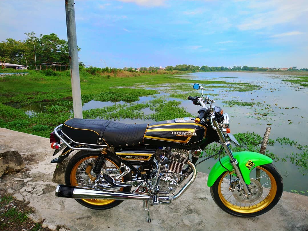 Telaga Ngipik Gresik 1