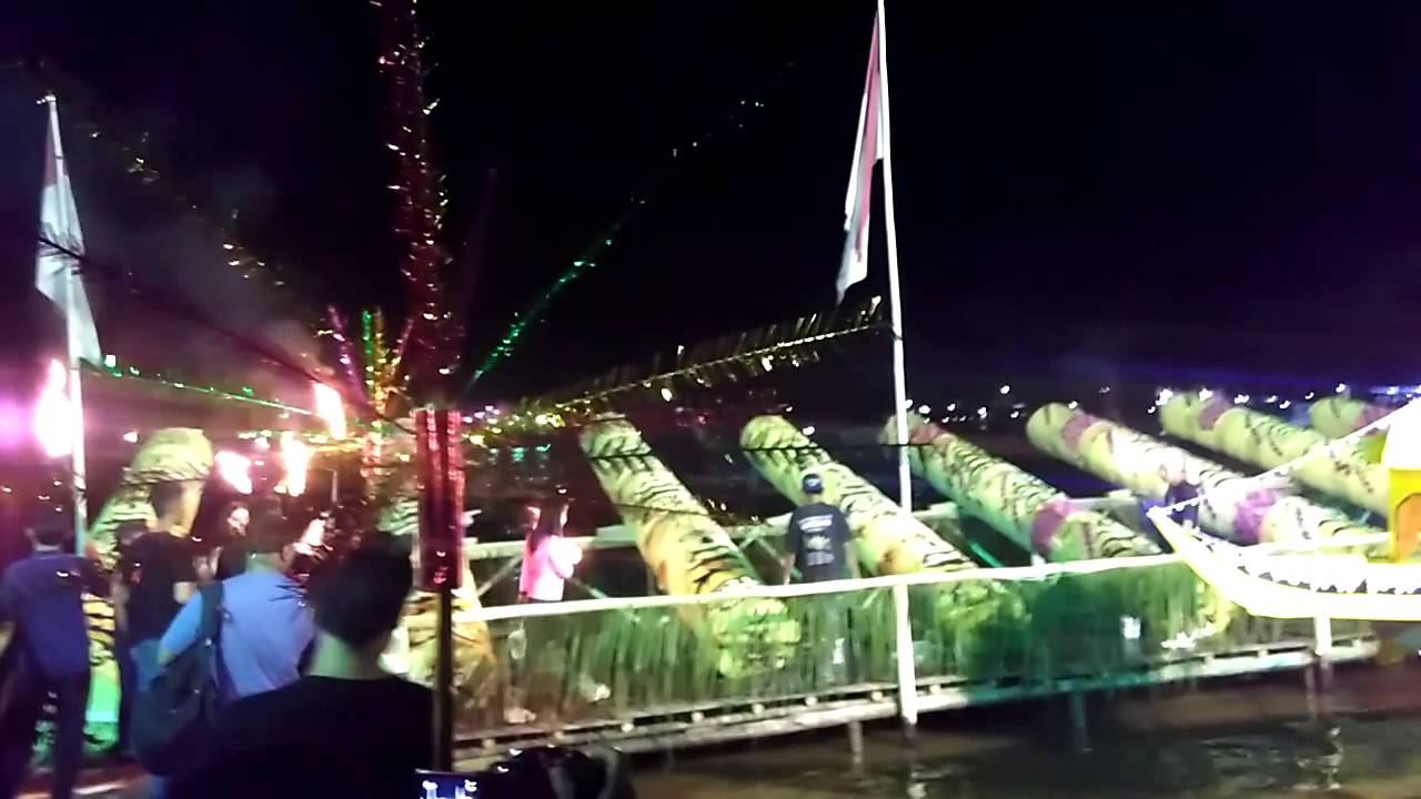 10 Gambar Alun Alun Kapuas Pontianak, Lokasi Alamat + Jam Buka Tutup 7 10 Gambar Alun Alun Kapuas Pontianak, Lokasi Alamat + Jam Buka Tutup 7