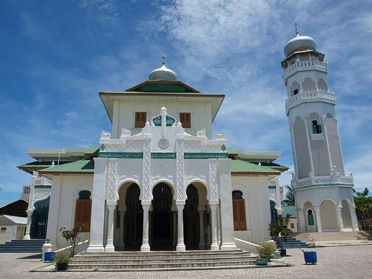Masjid Baiturrahim Ulee Lheue, Saksi Bisu Amukan Tsunami Aceh, Yuk Lihat 10 Potretnya 8 Masjid Baiturrahim Ulee Lheue, Saksi Bisu Amukan Tsunami Aceh, Yuk Lihat 10 Potretnya 8