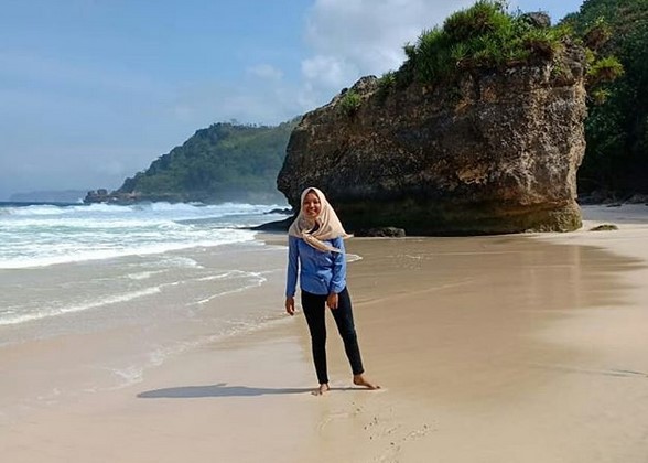 Keindahan Pantai Lumbung di Tulungagung, Pantai yang Masih Jarang Dikunjungi 4 Keindahan Pantai Lumbung di Tulungagung, Pantai yang Masih Jarang Dikunjungi 3