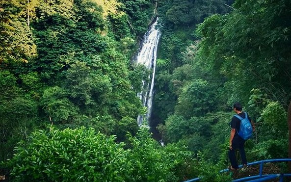 10 Gambar Curug Muara Jaya Majalengka, Harga Tiket Masuk, Rute Jalan Menuju Wisata, Lokasi Alamat, Jam Buka Tutup + Sejarah Asal Usul 5 10 Gambar Curug Muara Jaya Majalengka, Harga Tiket Masuk, Rute Jalan Menuju Wisata, Lokasi Alamat, Jam Buka Tutup + Sejarah Asal Usul 5