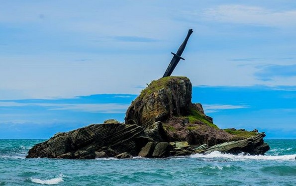 Indahnya Pemandangan Sore Hari di Pantai Permisan dan Bagaimana Akses Menuju Lokasi Wisata? 8