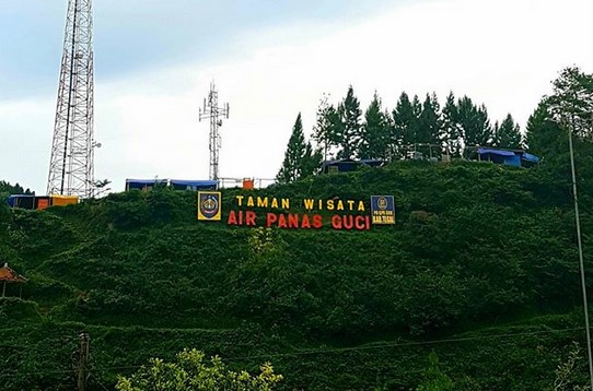 Pemandian Air Panas Guci: Selain untuk Relaksasi, Katanya Tempat Wisata Ini Dapat Menyembuhkan Penyakit Lho! 7