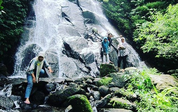 Pesona Keindahan Air Terjun Girimanik Wonogiri 7