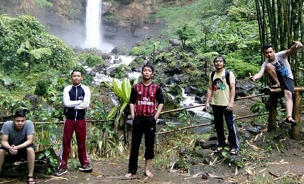 Air Terjun Kapas Biru, Keindahan Tersembunyi di Lumajang 4