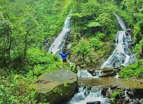 Air Terjun Lawean Penampihan di Tulungagung, Keindahan yang Tersembunyi 1