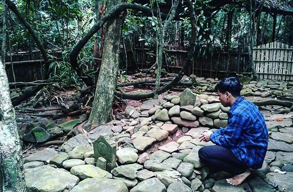 Astana Gede Kawali, Ada Apa Saja Disini? 3