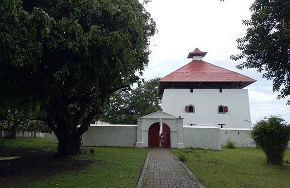 Benteng Amsterdam Maluku, Destinasi Wisata yang Menyimpan Banyak Sejarah Indonesia 6 Benteng Amsterdam Maluku, Destinasi Wisata yang Menyimpan Banyak Sejarah Indonesia 6