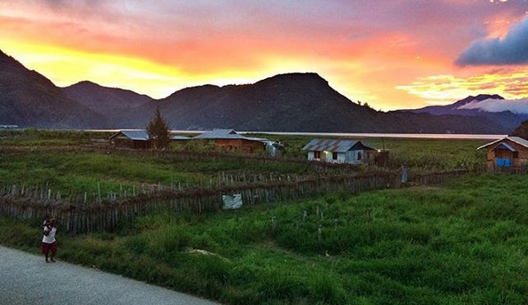 Mengunjungi Salah Satu Danau Terindah di Dunia, Danau Paniai Papua 10 Mengunjungi Salah Satu Danau Terindah di Dunia, Danau Paniai Papua 10