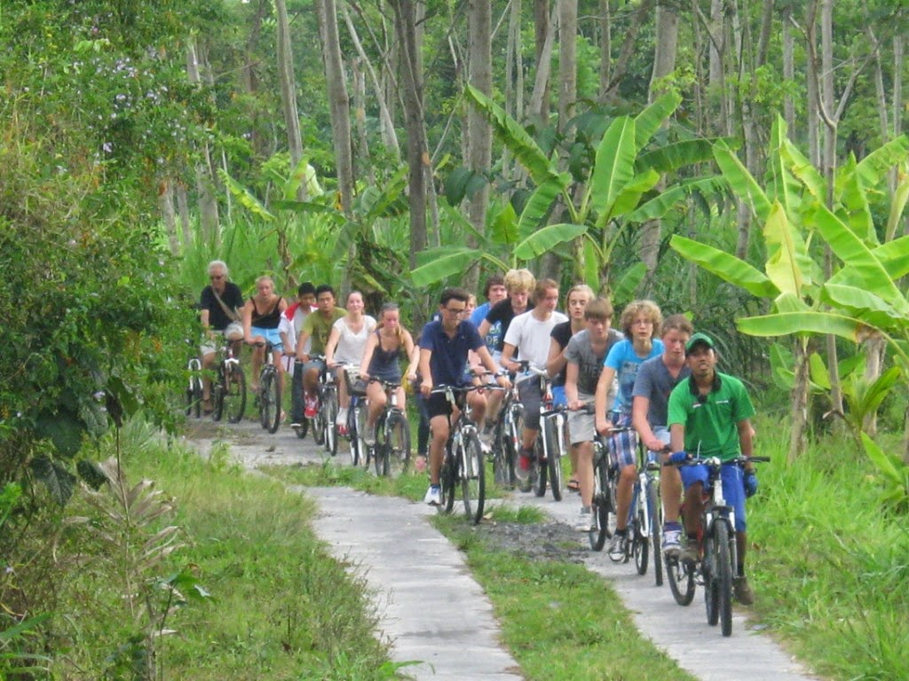 Jelajah Keindahan Alam Desa Wisata Sari Bunihayu Subang 9