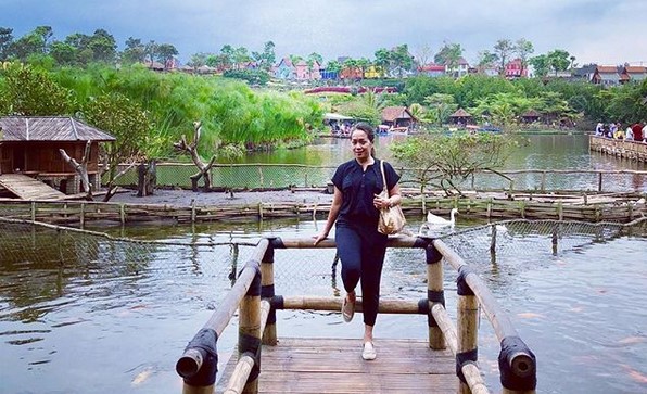 Pasar Terapung, Wisata Rekreasi Lembang yang Memanjakan Mata 9 Pasar Terapung, Wisata Rekreasi Lembang yang Memanjakan Mata 9