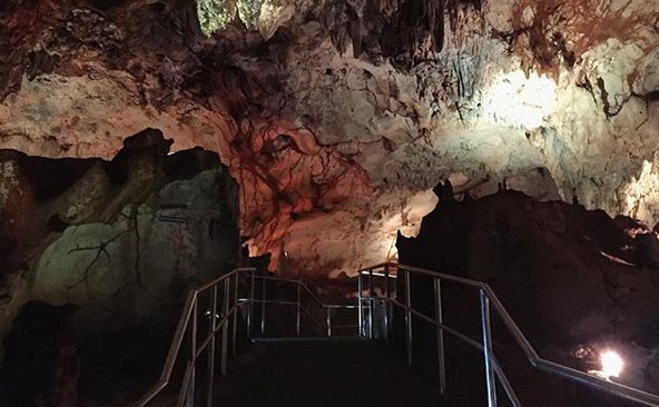 Berwisata Sembari Belajar Satwa! Maharani Zoo & Goa Lamongan Alternatifnya 6