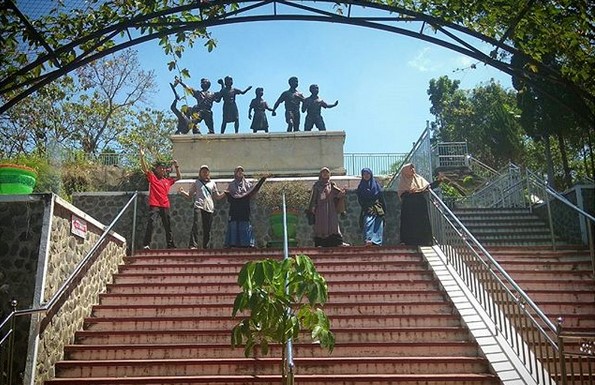 Monumen Kresek, Saksi Bisu Tragedi Kebiadaban PKI di Madiun 1