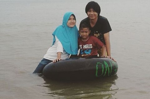 Menikmati Suasana Indah Sekaligus Wisata Kuliner, Yuk Ke Pantai Glayem di Indramayu 9 Menikmati Suasana Indah Sekaligus Wisata Kuliner, Yuk Ke Pantai Glayem di Indramayu 9