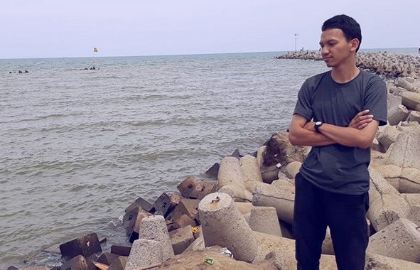 Menikmati Suasana Indah Sekaligus Wisata Kuliner, Yuk Ke Pantai Glayem di Indramayu 4 Menikmati Suasana Indah Sekaligus Wisata Kuliner, Yuk Ke Pantai Glayem di Indramayu 4