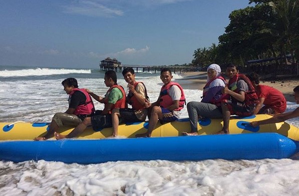 Pantai Marbella! Gaungnya Tak Terdengar, Tetapi Selalu Ramai Dengan Terompet Suka Cita 5