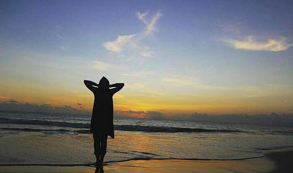 Pantai Marbella! Gaungnya Tak Terdengar, Tetapi Selalu Ramai Dengan Terompet Suka Cita 7