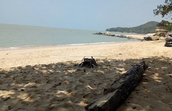 Romantisnya Sunset di Pantai Pasir Panjang Kupang 6