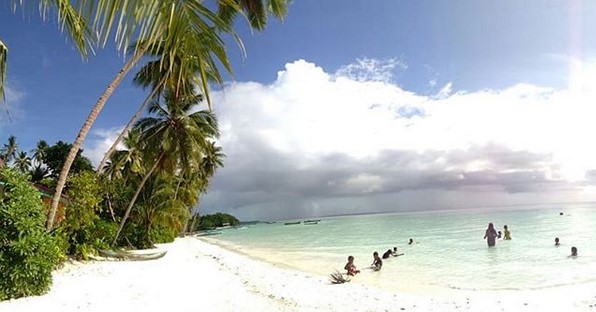Romantisnya Sunset di Pantai Pasir Panjang Kupang 7