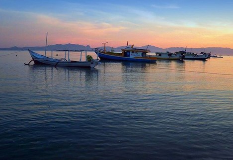 Romantisnya Sunset di Pantai Pasir Panjang Kupang 9
