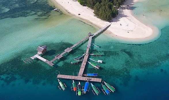 Pulau Saronde, Surga Tropis Maldive-nya Indonesia 5