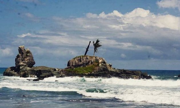 Indahnya Pemandangan Sore Hari di Pantai Permisan dan Bagaimana Akses Menuju Lokasi Wisata? 6