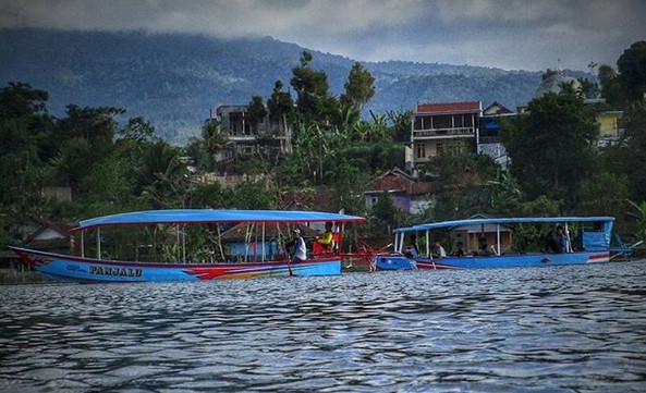 Piknik Sekaligus Ziarah di Situ Lengkong Panjalu Ciamis 9 Piknik Sekaligus Ziarah di Situ Lengkong Panjalu Ciamis 9