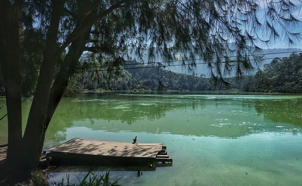 Telaga Pengilon Wonosobo, Danau Paling Jernih Dengan Alamnya yang Memanjakan Mata 4
