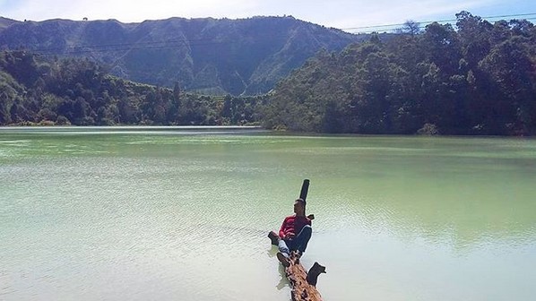 Telaga Pengilon Wonosobo, Danau Paling Jernih Dengan Alamnya yang Memanjakan Mata 2
