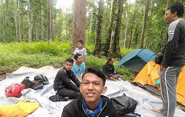 Asyiknya Melakukan “Bird Watching” di Taman Wisata Alam Sorong Papua Barat 5 Asyiknya Melakukan “Bird Watching” di Taman Wisata Alam Sorong Papua Barat 5