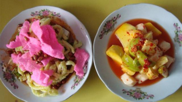 15 Rekomendasi Tempat Makan di Jakarta yang Unik, Legendaris dan Enak 11 15 Rekomendasi Tempat Makan di Jakarta yang Unik, Legendaris dan Enak 11