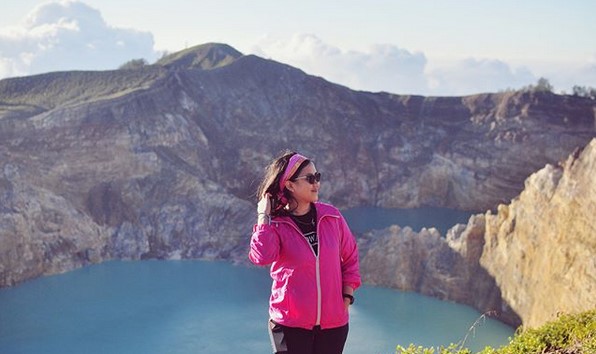 Inilah Danau Kelimutu Dengan Tiga Warna 4 Inilah Danau Kelimutu Dengan Tiga Warna 4