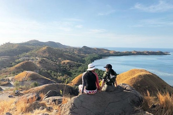 Labuan Bajo Kebakaran? Tetap Indah Kok, Simak Penjelasannya Berikut Ini 1 Labuan Bajo Kebakaran? Tetap Indah Kok, Simak Penjelasannya Berikut Ini 1