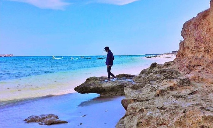 Yuk Intip Potret Indahnya Pantai Cemara Lombok 5 Yuk Intip Potret Indahnya Pantai Cemara Lombok 5