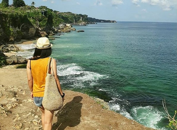 Jacuzzi Alami di Pantai Tegal Wangi, Jadi Magnet Pengguna Instagram 2 Jacuzzi Alami di Pantai Tegal Wangi, Jadi Magnet Pengguna Instagram 1