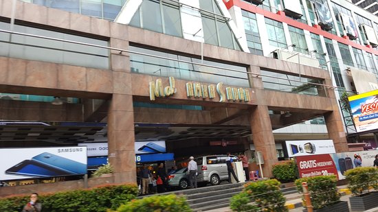 10 Daftar Pilihan Mall di Daerah Kuningan Jakarta Selatan Yang Ada Bioskop Serta Tempat Makannya 7